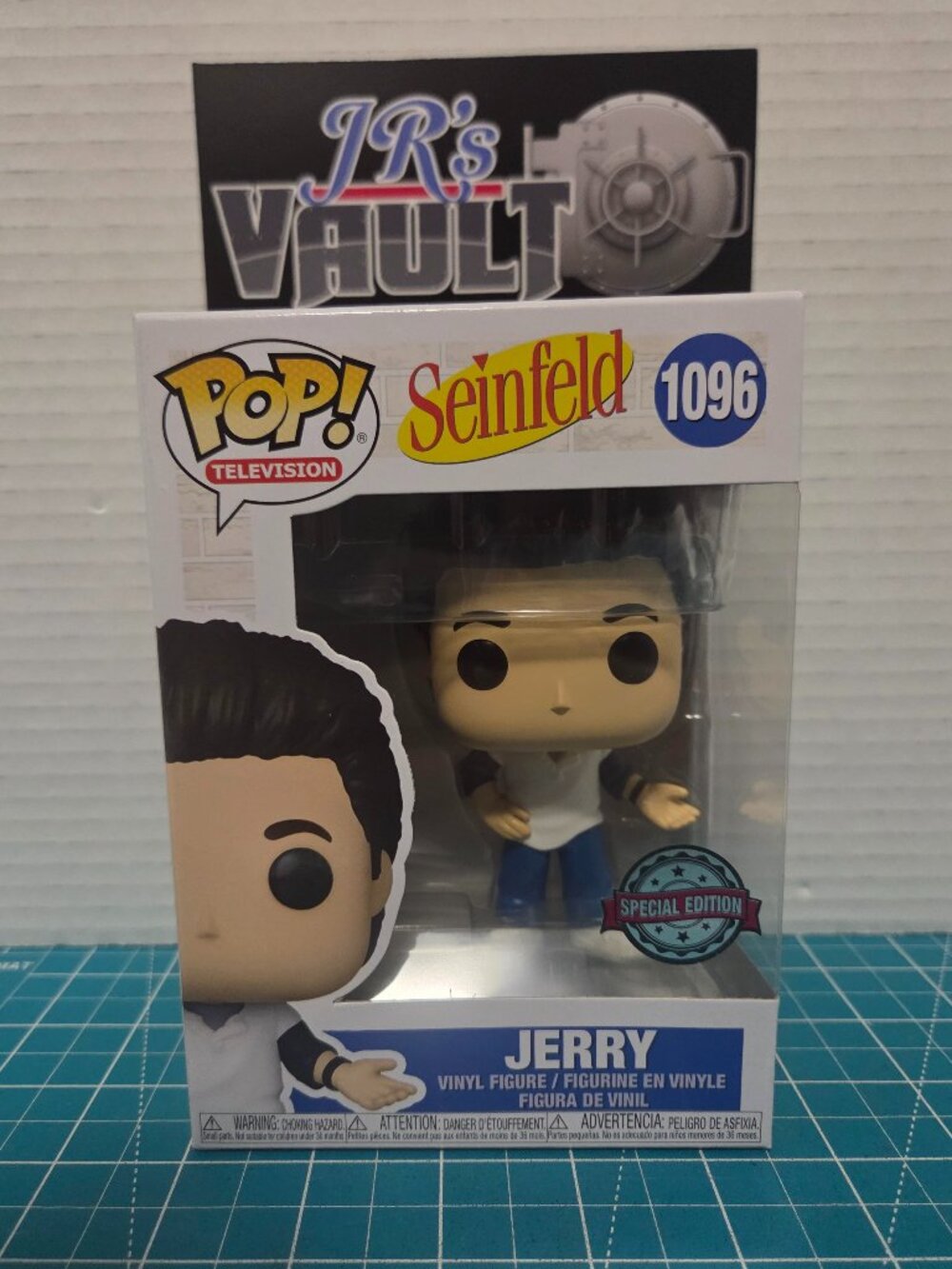 Funko POP Television Seinfeld Jerry 1096 Vinyl Figure